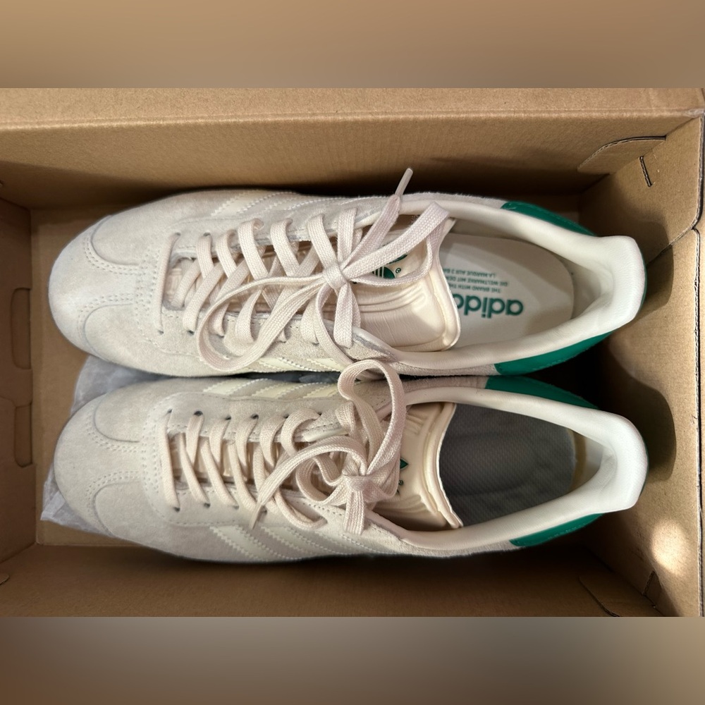 Adidas Gazelle Originals Wonder White Green Gum Sz 8 BNWT Suede - Picture 3 of 7